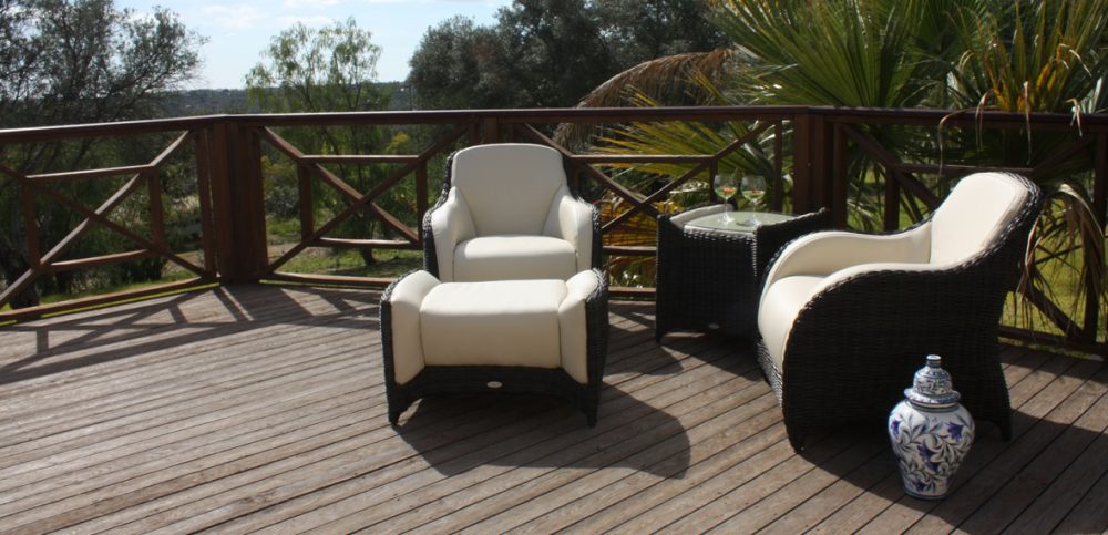 Outdoor Furniture in the Algarve - Quinta do Lago - Vale do Lobo - Algarve - Vilamoura - Almancil - Tavira - Carvoeiro - Loulé- Portugal Status Concept